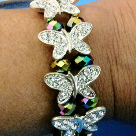 💚💲4/$20. Butterfly Rainbow-Beads Bracelet, Jewelr - Picture 5 of 6